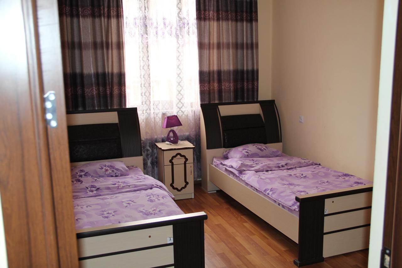 Arm Hostel Yerevan Bagian luar foto